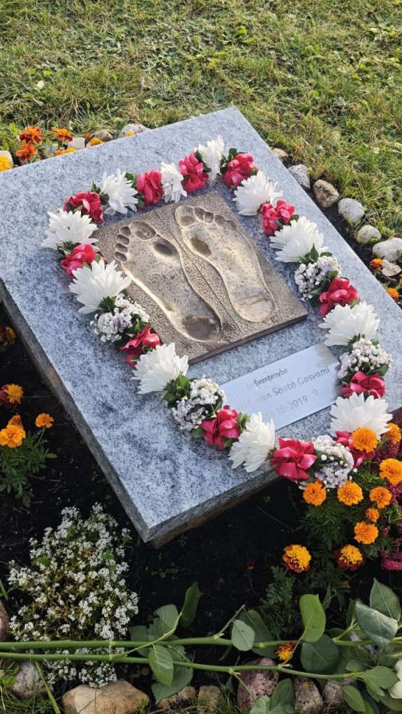 Bhakti Sharan Shanta Gosvamio samadhi Naujajame Govardhane